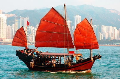 Explore Hong Kong by junk