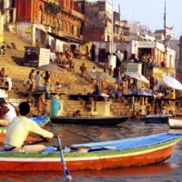 http://www.flightcentre.com.au/global-images/Product_Images/New/Destination/Asia/India/Varanasi_The_Ganges_iStock_000002465761_XSmall.jpg
