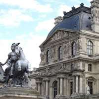 Explore the city of Romance