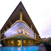Newcastle 2 Nights, 4-Star - Quality Hotel Apollo International