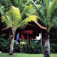 Hamilton Island Flights + 4 Nights + Whitehaven Cruise + More
