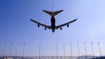 Sydney to Hong Kong Flight Landing