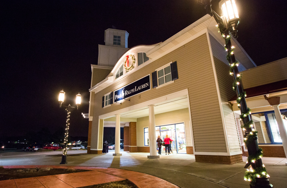Wrentham Village Clothing Outlet