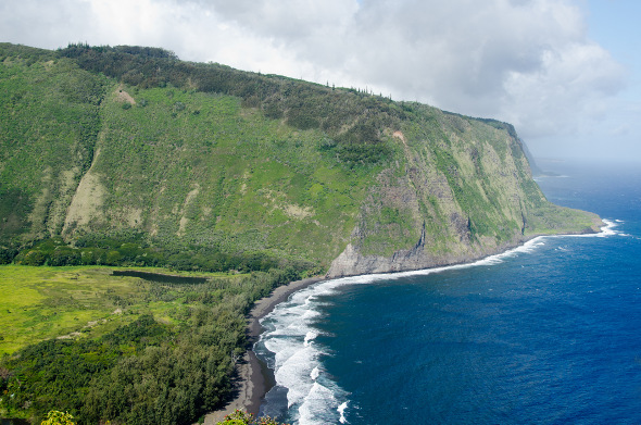 Waipo Valley cliffs into ocean Hawaii