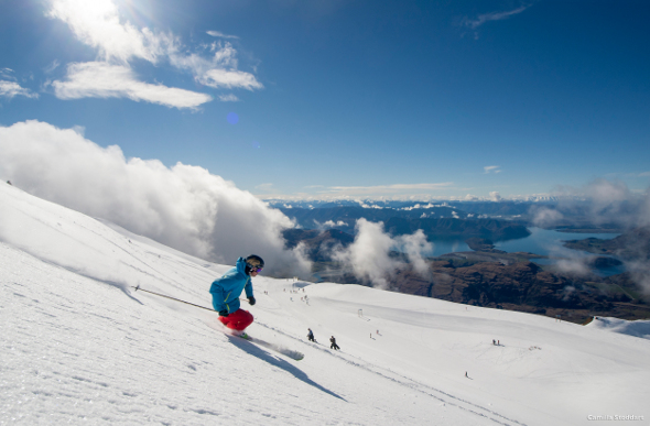 Queenstown skiing