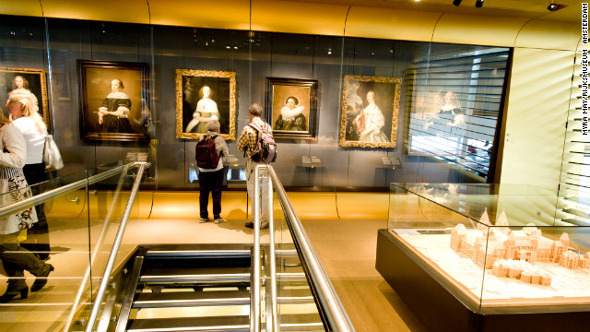 Airports As Art Galleries
