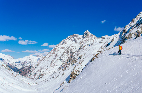 A lone skier at St Anton am Arlberg, Austria.