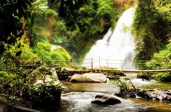 Pha Dok Seaw Waterfall in Chiang Mai