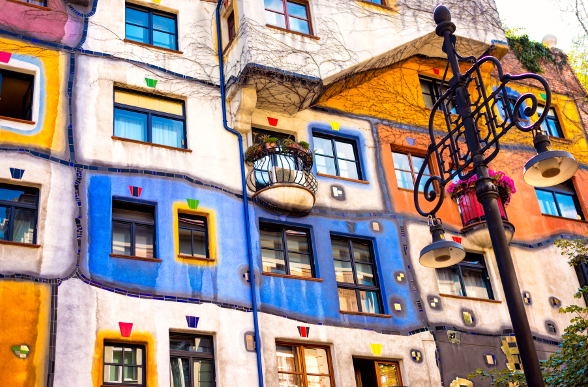 The unique Hundertwasserhaus (Hundertwasser House).