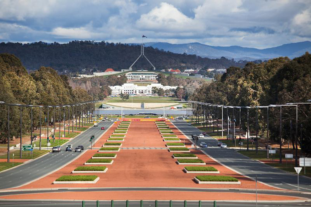 Canberra To Regulate Uber