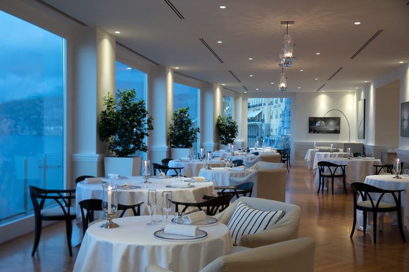 Restaurant with a view over Gulf of Naples