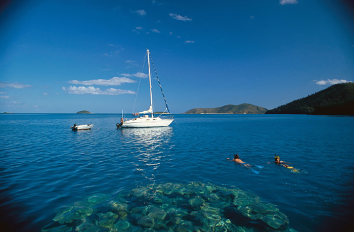 Snorkelling at Hook Island. Image: Tourism & Events Queensland.