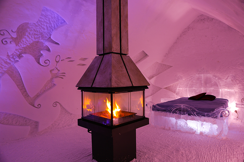 A suite in Hotel de Glace