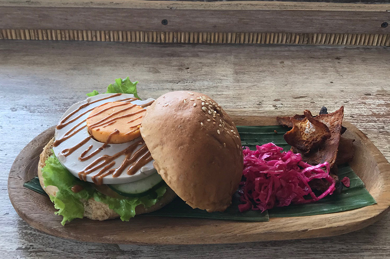 Vegan breakfast at Earth Cafe, Bali