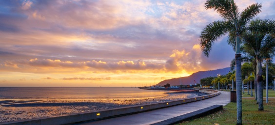 Cairns accommodation along Esplanade