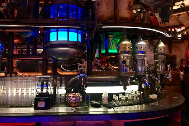 Oga's Cantina interior, Star Wars: Galaxy's Edge