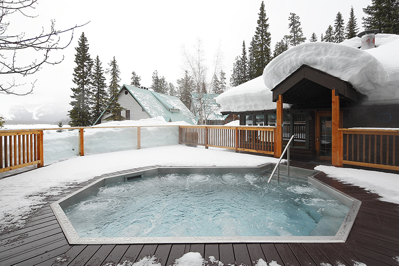 Hot tub in winter at Emerald Lake Lodge, AB