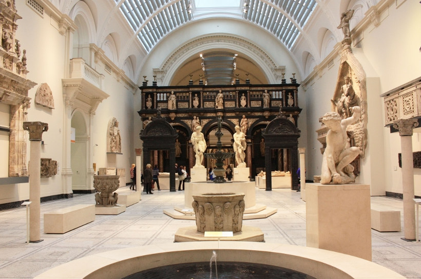 Victoria Albert museum sculptures inside