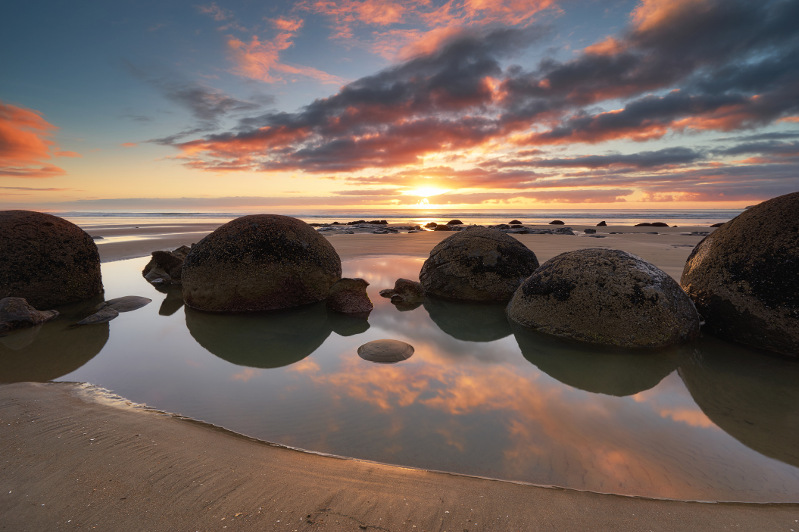 Moeraki boulders, New Zealand