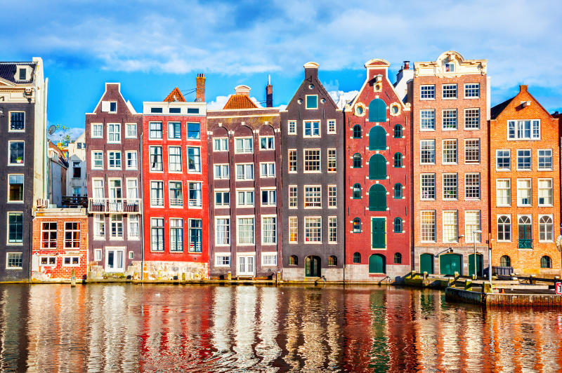 houses on Amsterdam canal