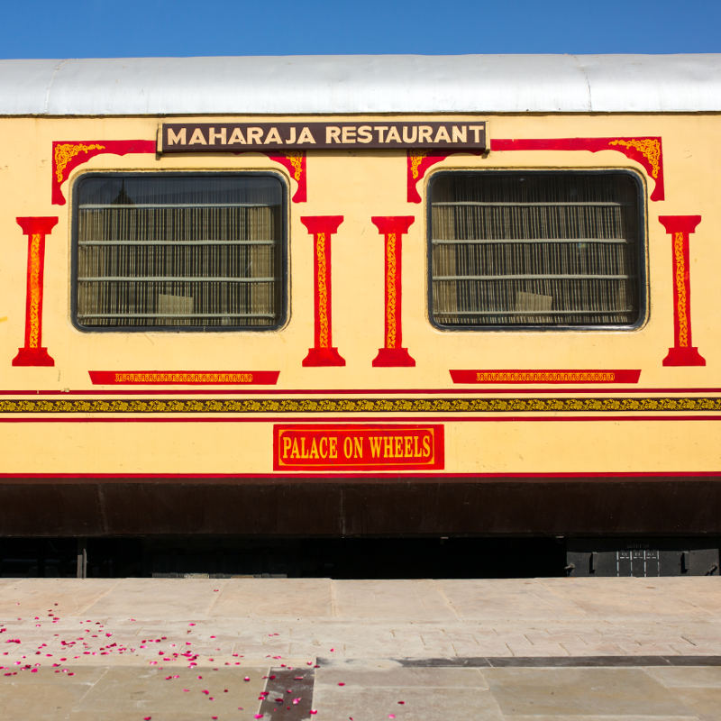 palace on wheels train exterior india