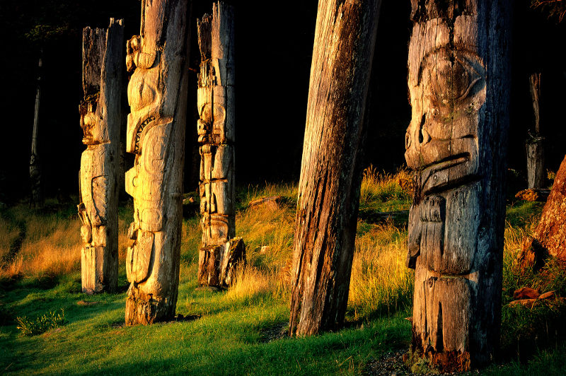 Gwaii Haanas totems, Canada