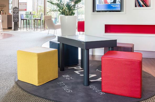 The Play Interactive Table is found in some Novotel hotel lobbies.