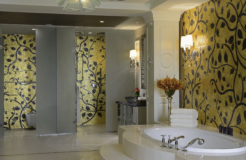 Bathroom at the Ritz Carlton Abu Dhabi