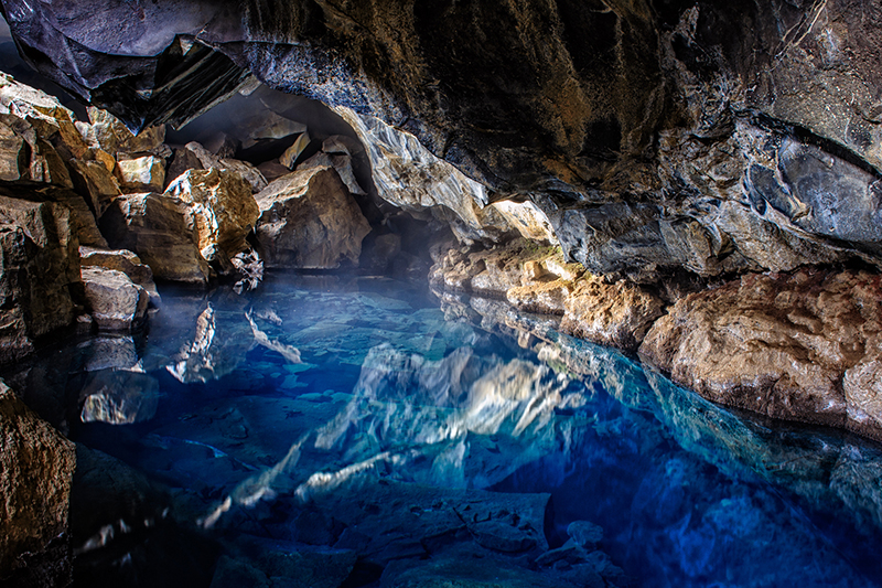 Grjotagja cave in iceland