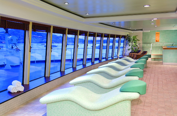 Relaxation stations at Mandara Spa face the ocean onboard Norwegian Jewel.