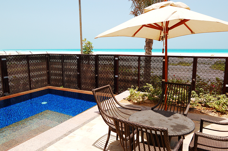 courtyard and pool in park hyatt abu dhabi villa