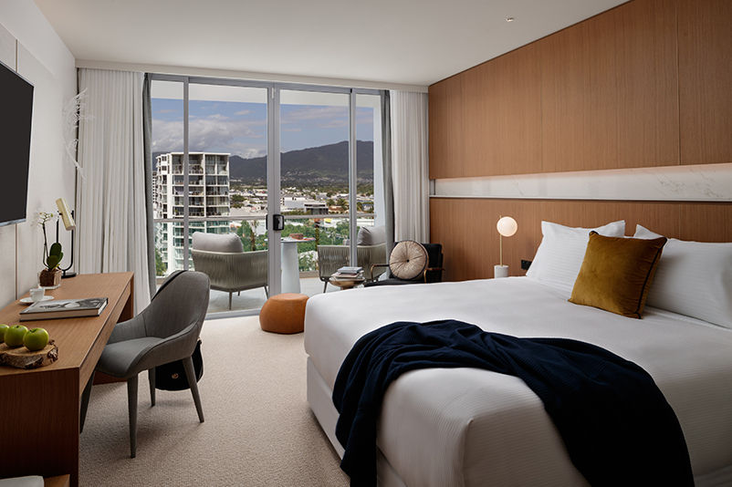 Riley resort in Cairns bedroom