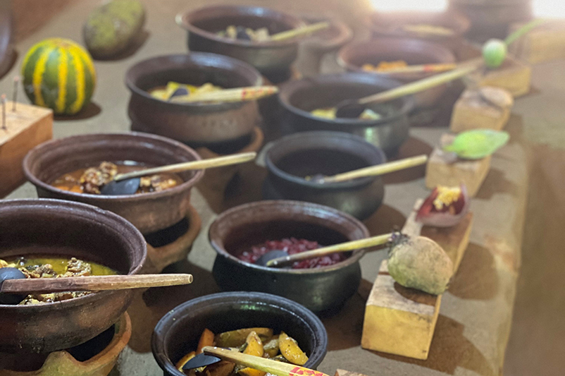 Local Sri Lankan cuisine at Sigiriya village