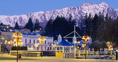 Stay at Queenstown resorts