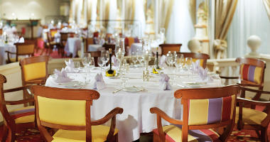 Fine dining on a world cruise