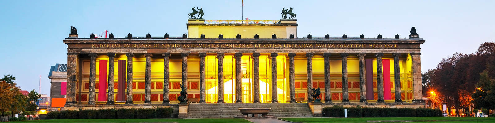 Altes museum berlin exterior