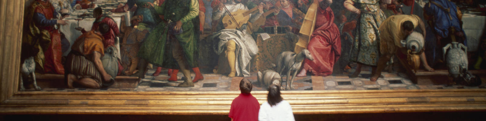 children in museum