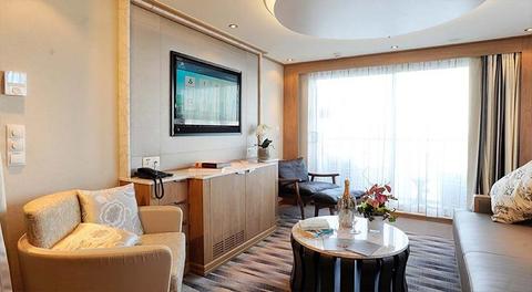 Explore Suite