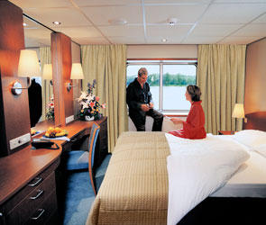 Deluxe Stateroom (D)