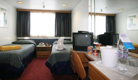 Outside Deluxe Stateroom (XE)