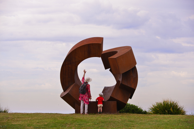 sculpture by the sea jorg plickat
