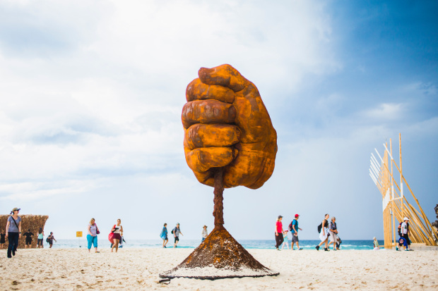 dust sculpture by norton flavel sculpture by the sea