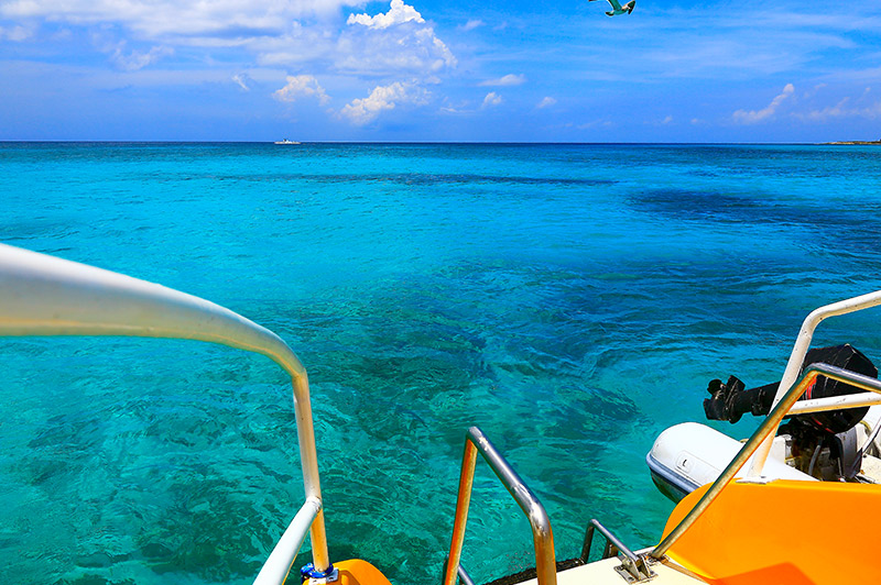 Aruba water