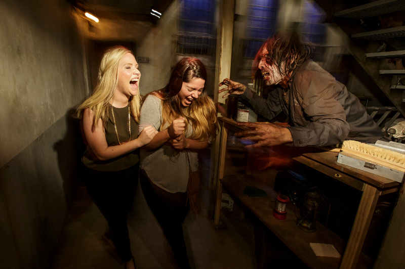 Screaming girls on scary thrill tour at Universal Studios Hollywood